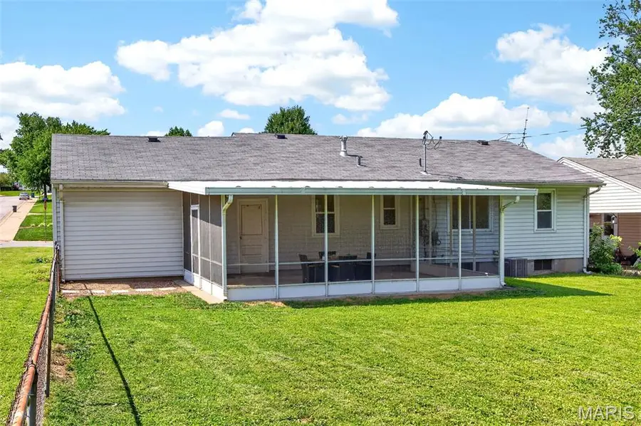 402 Rose Drive, Saint Charles, MO 63301 - #2