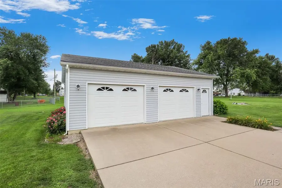 411 Parkin Street, Fredericktown, MO 63645 - #2