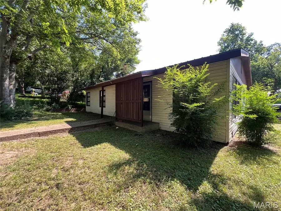 500 Lafayette Street, Doniphan, MO 63935 - #2