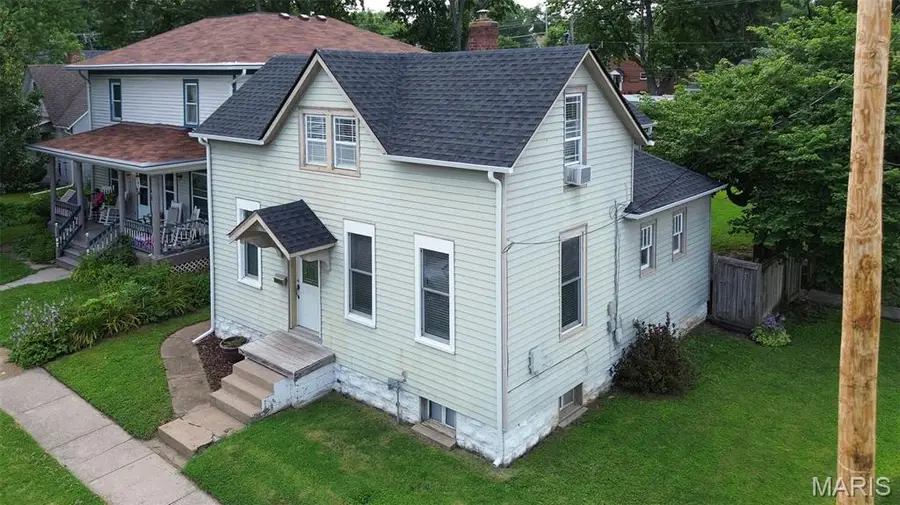 329 Houston Street, Saint Charles, MO 63301 - #3