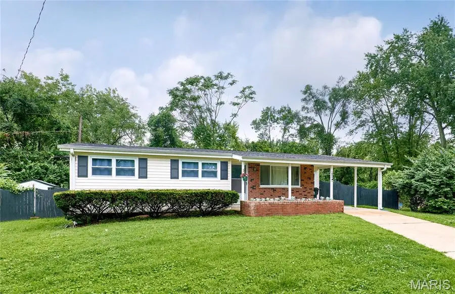 1800 Apple Blossom Court, Florissant, MO 63031 - #2