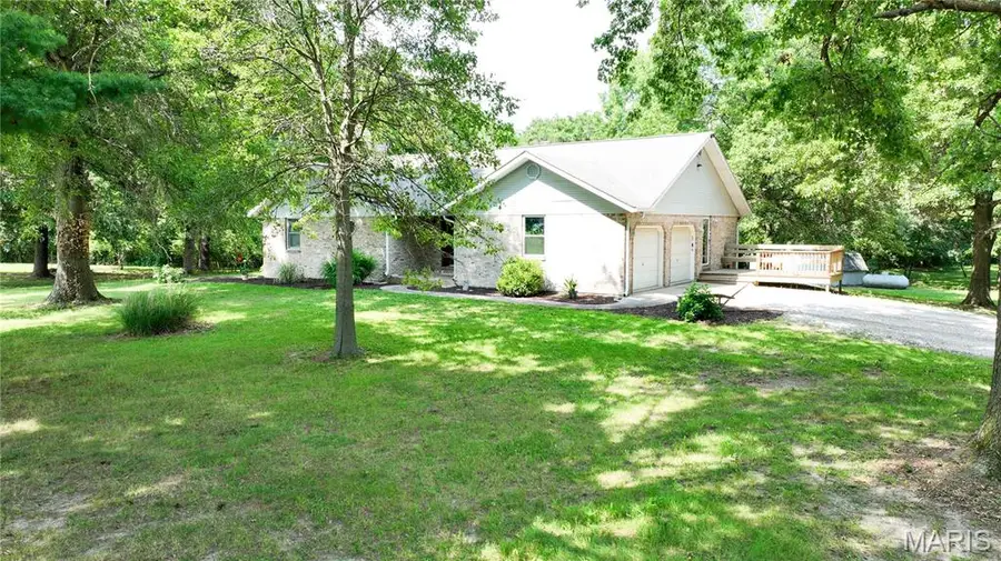 5557 Schuetz Lane, Alhambra, IL 62001 - #3