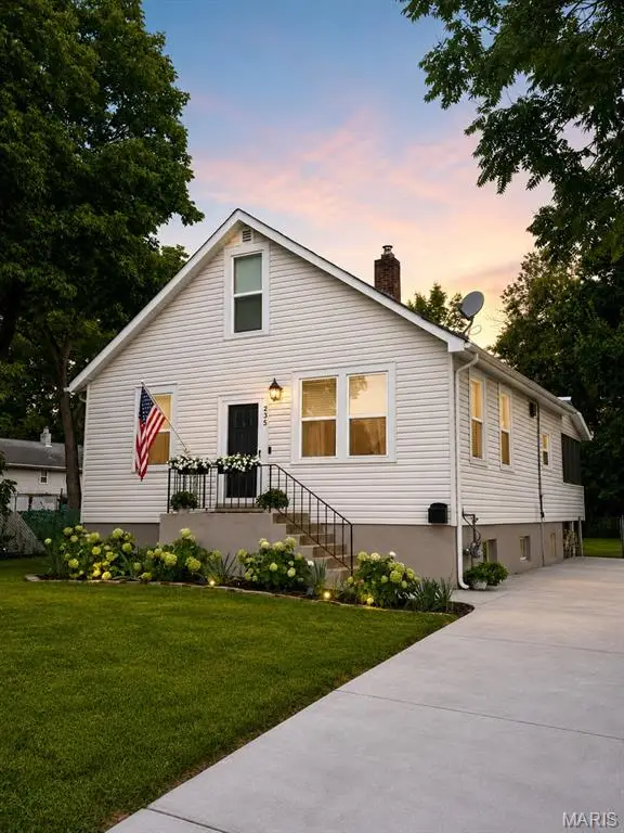 235 Midway Avenue, Kirkwood, MO 63122
