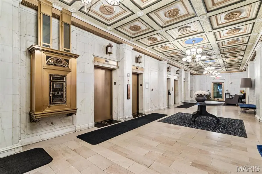 314 N Broadway #702, Saint Louis, MO 63102 - #3