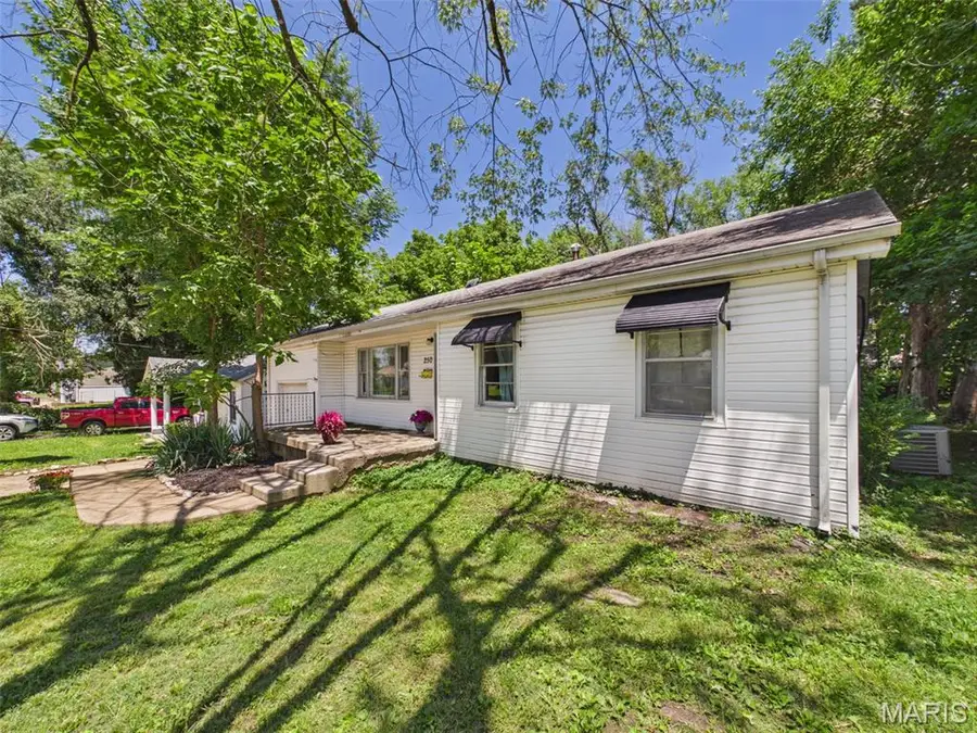 250 Sherman Street, Lebanon, MO 65536 - #2