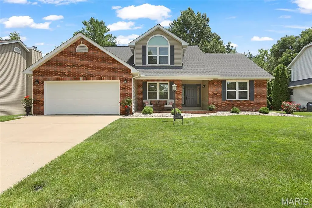 2512 Hunters Ridge, Edwardsville, IL 62025 - #1