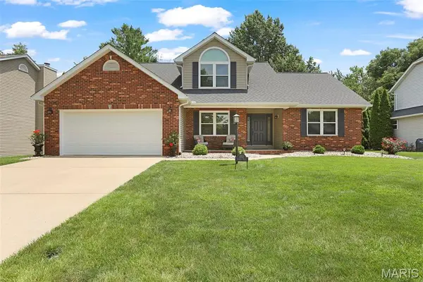 2512 Hunters Ridge, Edwardsville, IL 62025