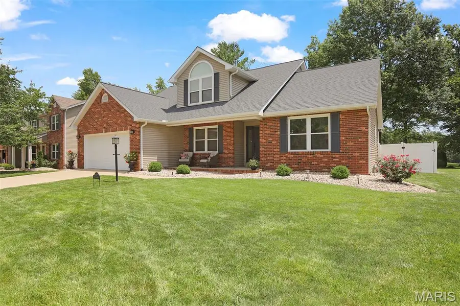 2512 Hunters Ridge, Edwardsville, IL 62025 - #2