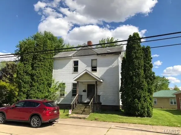 306 W Prairie Street, Carrollton, IL 62052