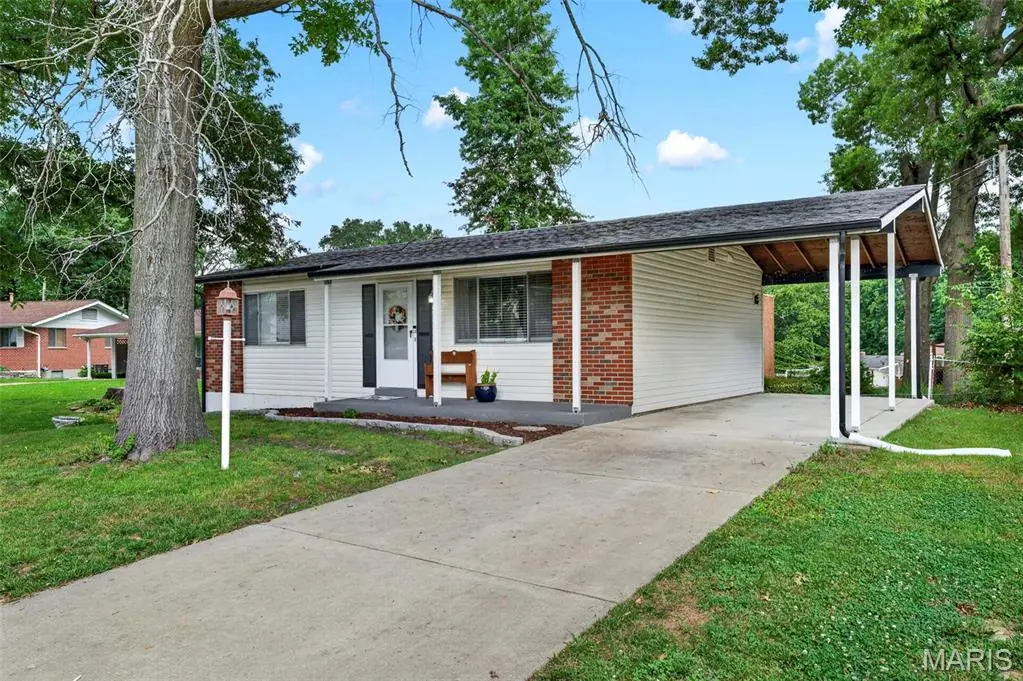 2692 Mckelvey Road, Maryland Heights, MO 63043 - #1