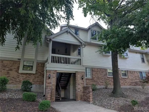 2270 Rule Avenue #D, Maryland Heights, MO 63043