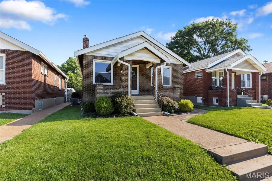 5733 Finkman Street, Saint Louis, MO 63109 - #3