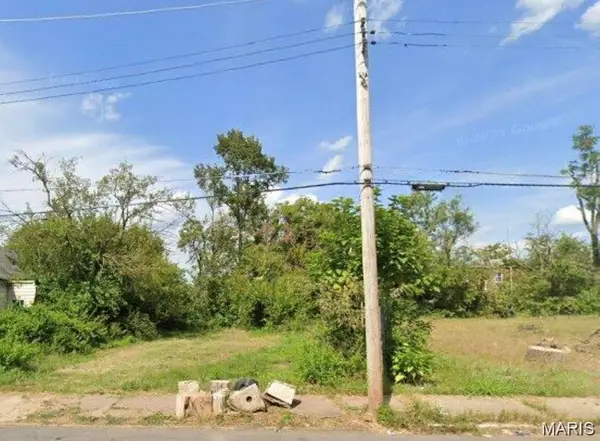 3937 Lee Avenue, St Louis, MO 63107