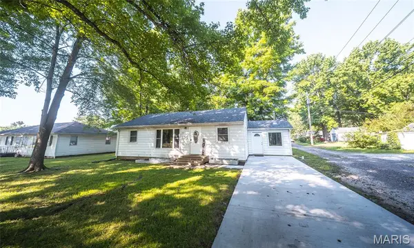 309 N Jackson Street, St James, MO 65559