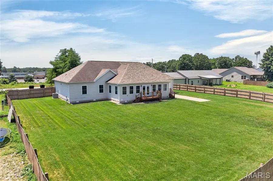 295 E East Lawn Avenue, Saint Robert, MO 65584 - #3