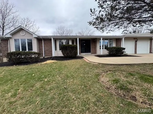 924 Fernview Drive, Creve Coeur, MO 63141 - #3