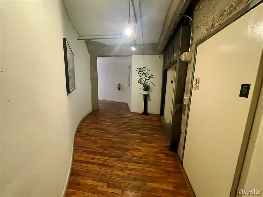 2020 Washington Avenue #606, Saint Louis, MO 63103 - #3