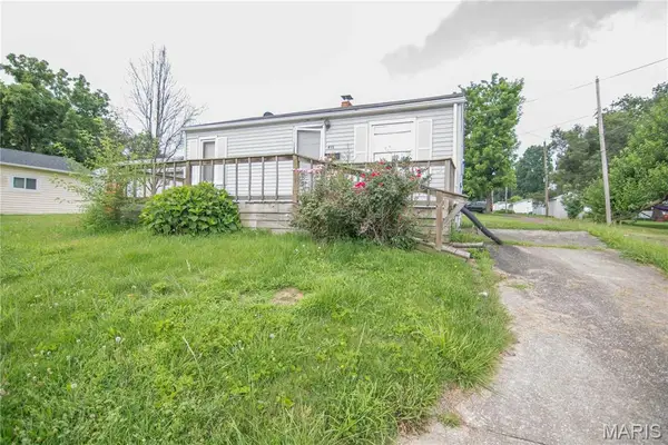415 N Locust Street, Vandalia, IL 62471