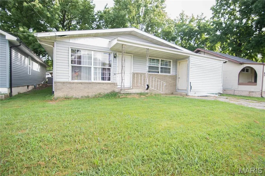 1417 W Main Street, Vandalia, IL 62471 - #1