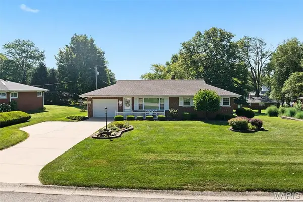 112 Crest Haven Drive, Belleville, IL 62221