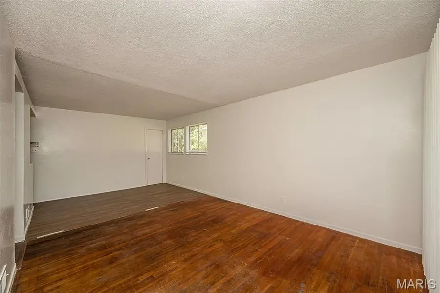 143 Roderick Drive, Saint Louis, MO 63137 - #3