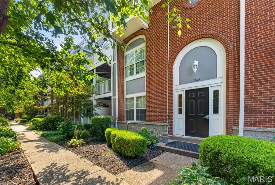4225 W Pine Boulevard #23, Saint Louis, MO 63108 - #2