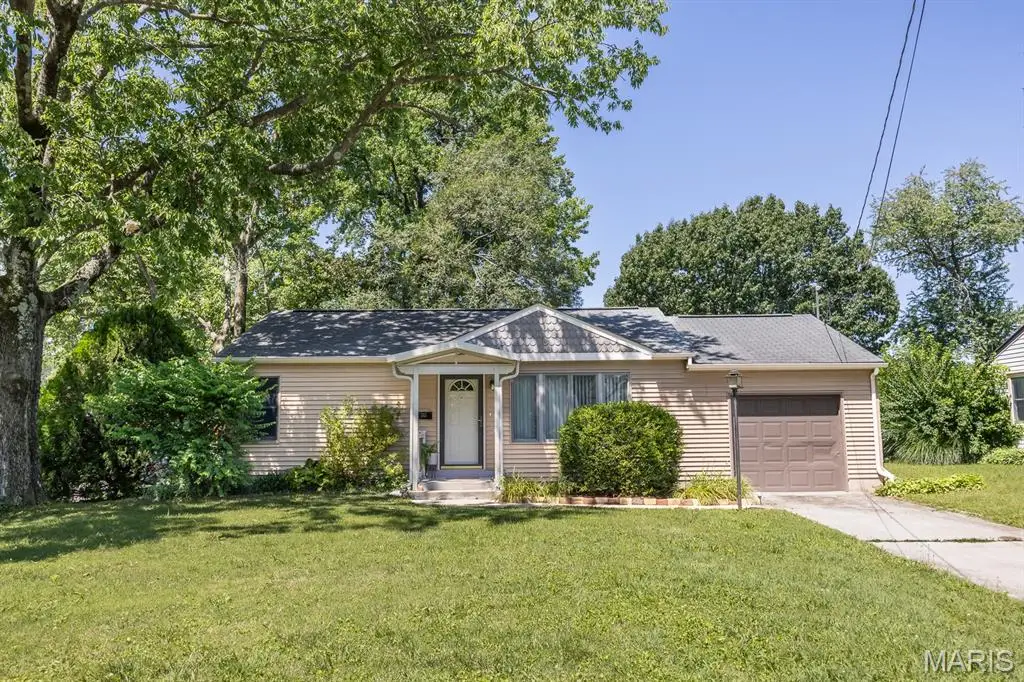 1217 N 17th Street, Belleville, IL 62226 - #1