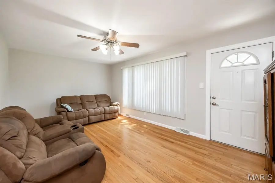1217 N 17th Street, Belleville, IL 62226 - #3