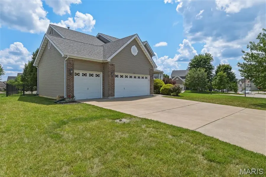 104 Towergate Drive, Lake Saint Louis, MO 63367 - #2