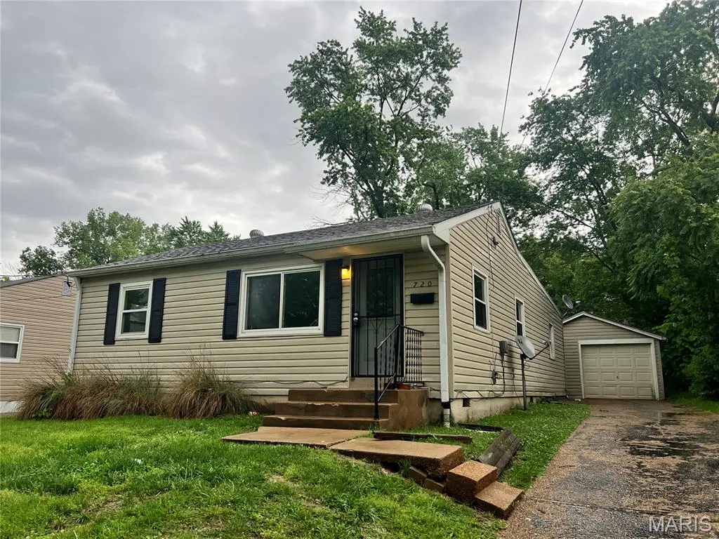 720 Beardsley Court, Saint Louis, MO 63135 - #1