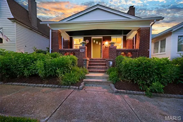 6563 Hoffman Avenue, St Louis, MO 63139
