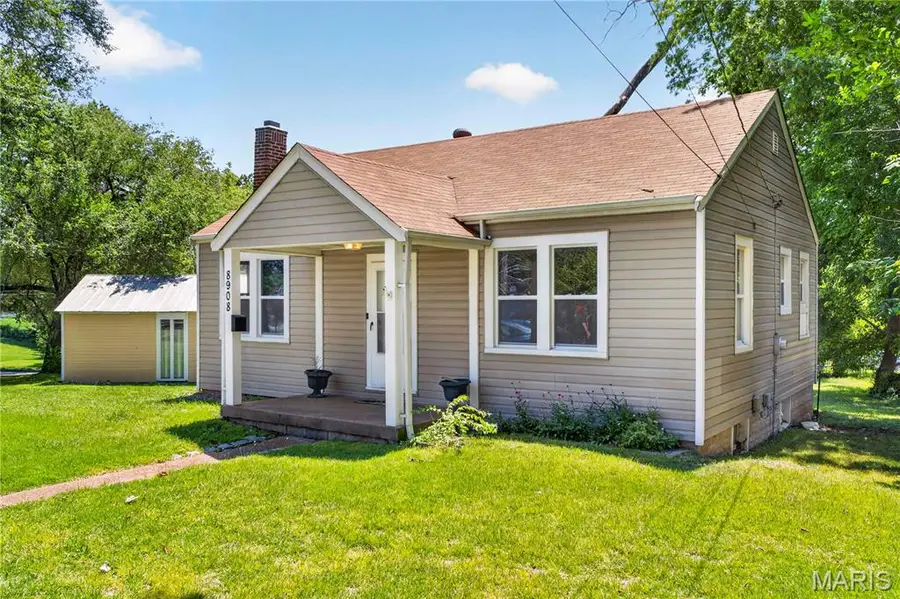 8908 Boston Avenue, Saint Louis, MO 63121 - #2