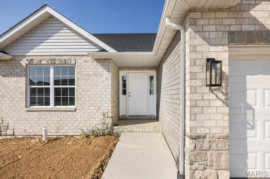 411 Firestone Street, Freeburg, IL 62243 - #3