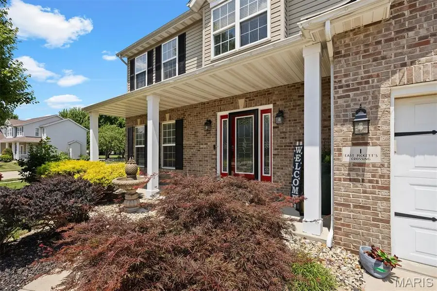 1 E Picketts Crossing, Edwardsville, IL 62025 - #3