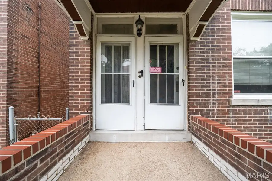 3630 Bamberger Avenue, Saint Louis, MO 63116 - #2