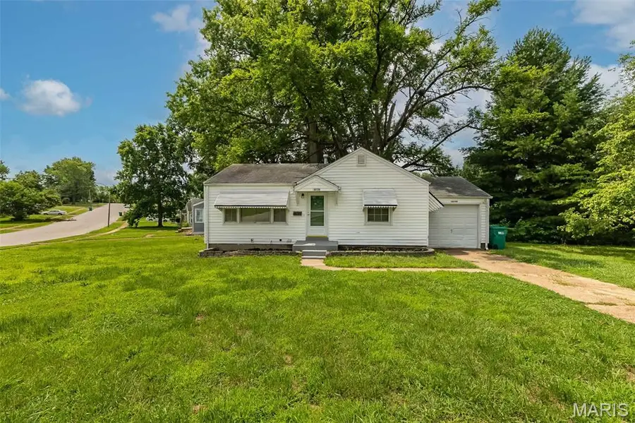 10139 Cabot Drive, Bellefontaine Neighbors, MO 63137 - #2