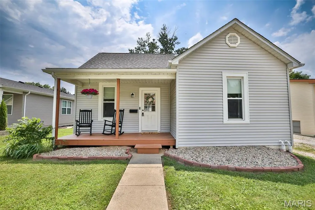 911 Highland Street, Edwardsville, IL 62025 - #1
