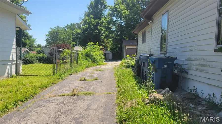 3408 Airway Avenue, Saint Louis, MO 63114 - #2