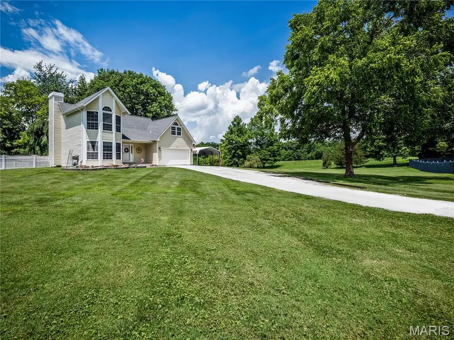 216 Arrowhead Drive, Troy, IL 62294 - #3