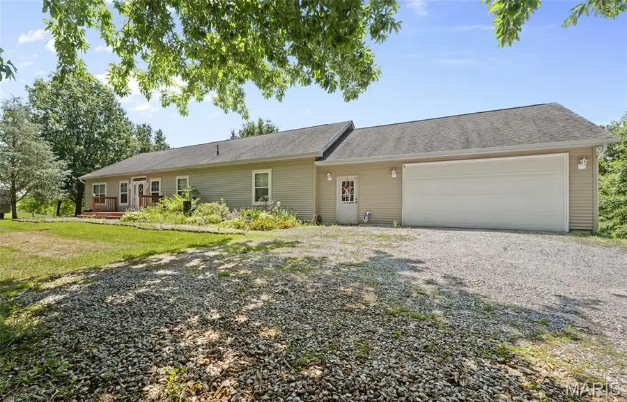 6844 Quercus Grove Road, Edwardsville, IL 62025 - #2
