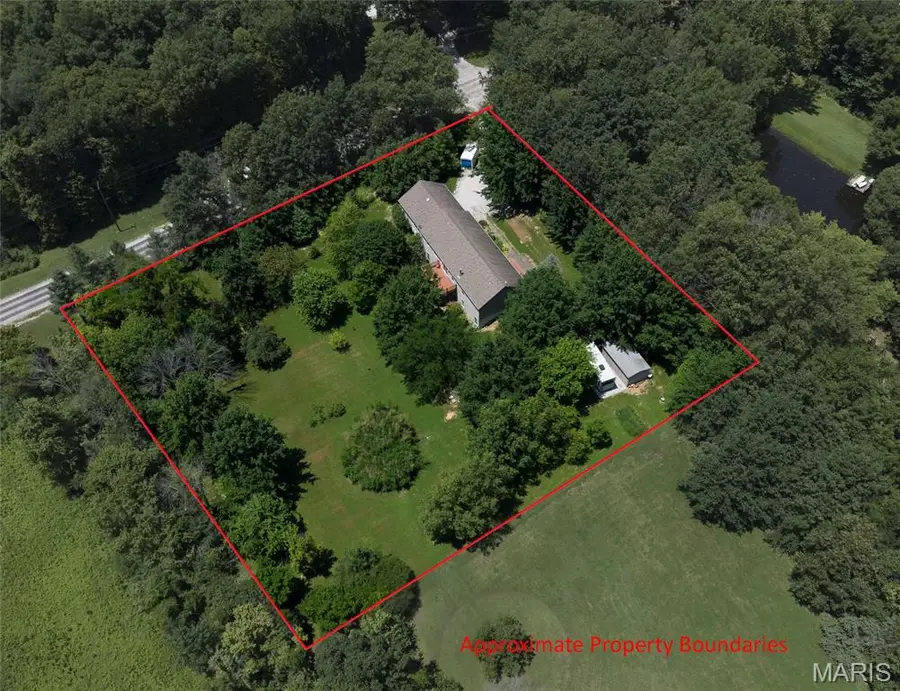 6844 Quercus Grove Road, Edwardsville, IL 62025 - #3