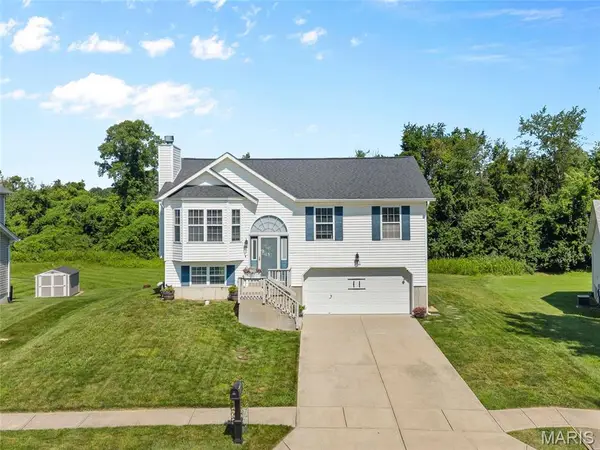 103 Pine Hollow Lane, Collinsville, IL 62234