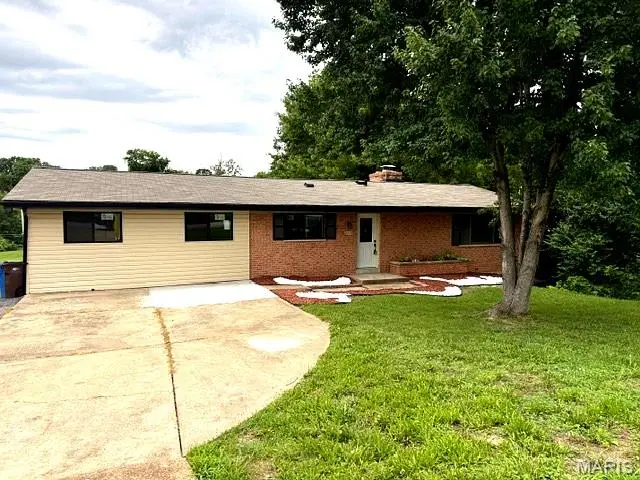 225 Day Drive, Ferguson, MO 63135 - #1