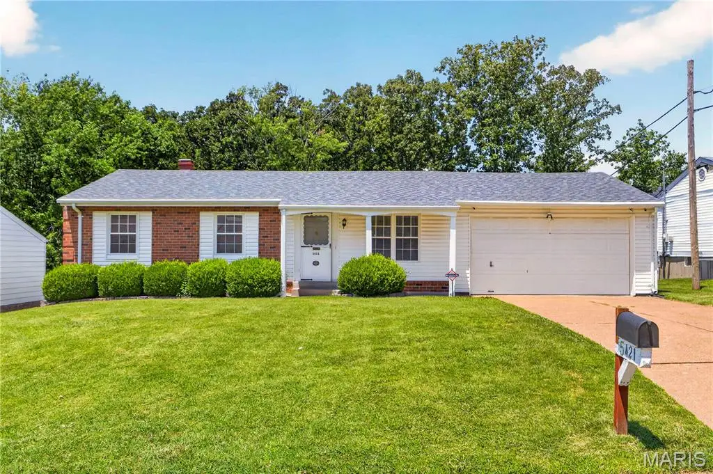 5421 Valleyside Lane, Saint Louis, MO 63128 - #1