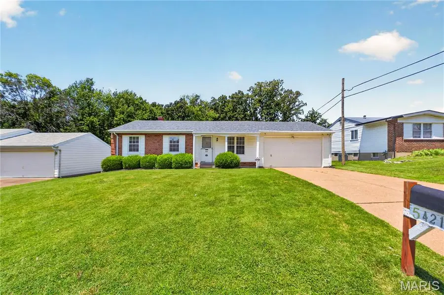 5421 Valleyside Lane, Saint Louis, MO 63128 - #2