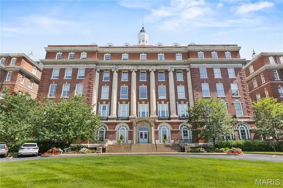 1515 Lafayette Avenue #309, Saint Louis, MO 63104 - #2