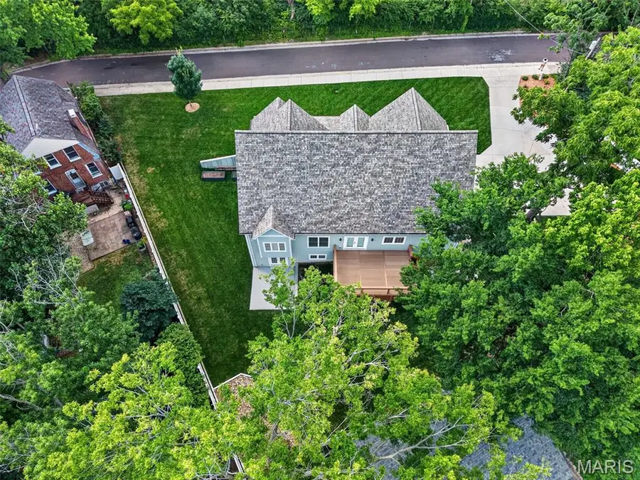 140 S Old Orchard Avenue, Webster Groves, MO 63119 - #2