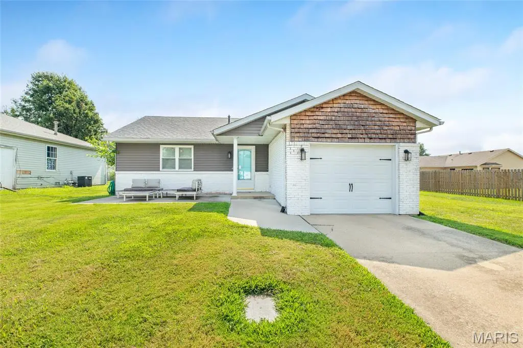 440 Deer Run, Moro, IL 62067 - #1