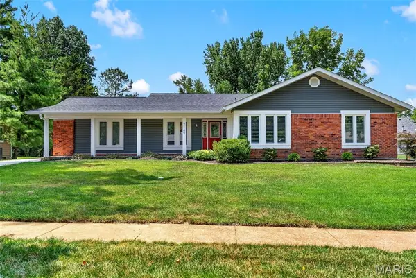 2169 Silverwood Lane, Chesterfield, MO 63017