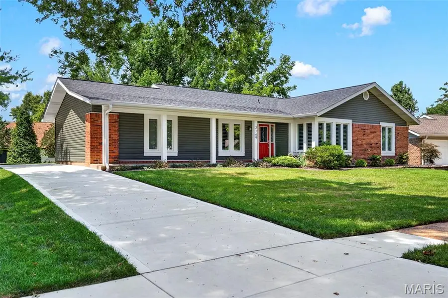 2169 Silverwood Lane, Chesterfield, MO 63017 - #2